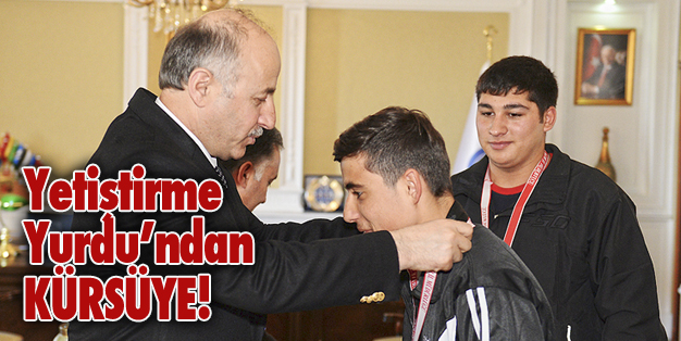 KOCAMAN BİR ALKIŞI ÇOKTAN HAKETTİLER